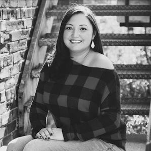 Meet your Posher, Roxanne